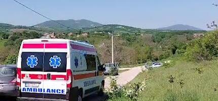 SMRT U CENTRU RIPNJA: Muškarac se srušio na ulici, nije mu bilo spasa!