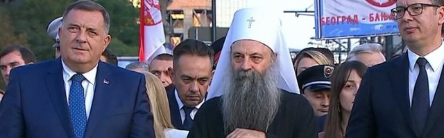 MI NISMO BOSANCI, JA SAM SRBIN PRAVOSLAVAC: Dodik se obratio okupljenom narodu