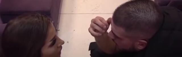 DA SMO DOBILI DETE OVO SE NE BI DESILO! Dalila sasula Dejanu sve u lice, on se RASPLAKAO: NIKADA NE MOŽE BITI BOLJE! (VIDEO)