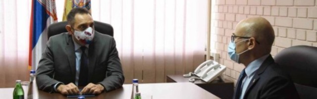 MINISTAR VULIN: Policija je uvek u službi građana!