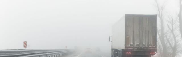 Nevreme pogodilo Holandiju, ima mrtvih: Otkazano oko 450 letova, meteorolozi upozoravaju da će biti još gore