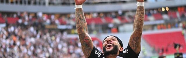 Najbolji strelac u istoriji fudbalskog nacionalnog tima Holandije objasnio zašto je koristio telefon u toku utakmice