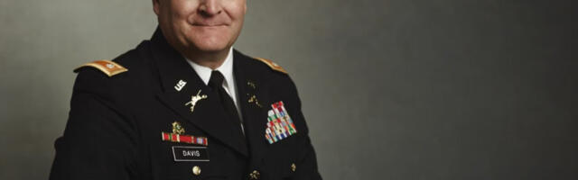 Дејвис: Трампова стратегија води у опасну неизвесност