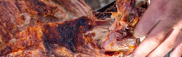 Trik za savršeno pečenje je u par sastojaka koje imate kod kuće: Meso će se samo odvajati od kosti, a kora će biti hrskava