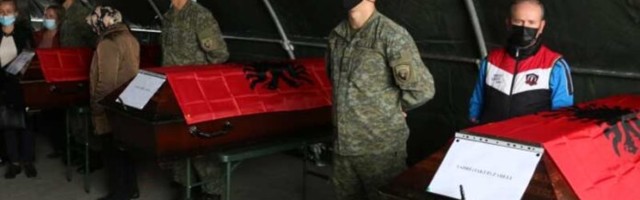 Na Kosovo vraćeni posmrtni ostaci devet Albanaca iz masovne grobnice kod Raške