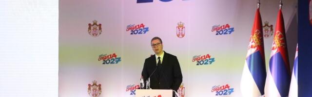 "Zbog političke krize u zemlji Vučić stavio u fokus ekonomske teme"