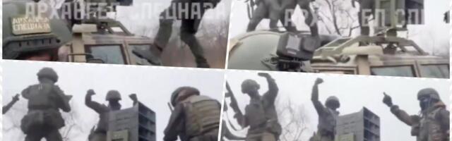 SVUDA GRMI OKOLO, RUSI SKAČU UZ ELEKTRO HAUS PO OKLOPNOM VOZILU: Ruski vojnici na prvoj liniji fronta igraju uz poznati svetski hit "Satisfaction"! (VIDEO)