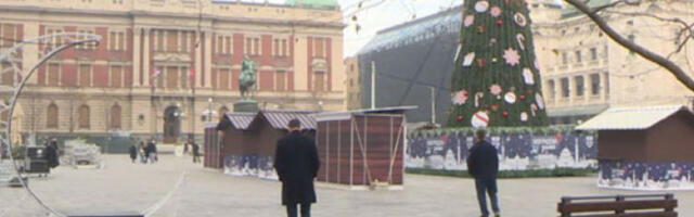 Облачно и магловито јутро, током дана сунце, до осам степени