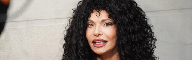 Ikone, sveće i 4.000 lampiona: Badnji dan u domu Lidije Vukićević