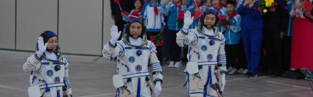 Kina lansirala letelicu sa tri astronauta, jedan će ostati u svemiru godinu dana