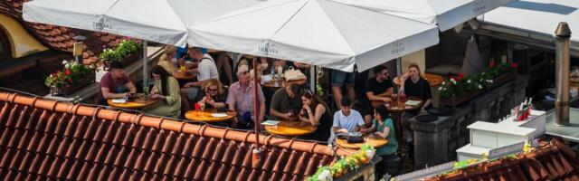 OTIŠAO U RESTORAN I NARUČIO ČESMOVAČU: Kad mu je stigao račun UMALO SE ŠLOGIRAO ZBOG CIFRE koju je morao da plati!