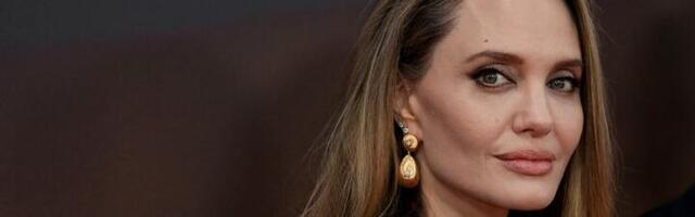 Anđelinu Džoli SPOPADAO telohranitelj u Kanu! Oteo joj ruže iz ruku: Ovaj snimak ZABRINUO obožavatelje (VIDEO)