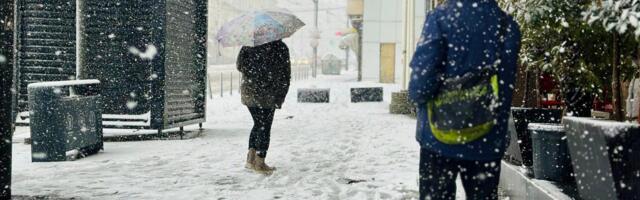 OGLASILI SE IZ GPS-A SA NAJNOVIJIM INFORMACIJAMA U ovim delovima grada su zastoji zbog snega koji ne prestaje da pada