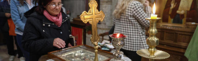 "NE POSTI SE SAMO USTIMA": Teolog Stojković objasnio SUŠTINU najstrožijeg VASKRŠNJEG POSTA, nije stvar u HRANI!