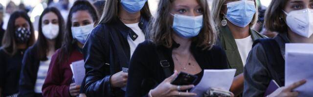 U Engleskoj vlada panika zbog neviđenog širenja meningitisa: Raste broj obolelih, mladi čekaju antibiotike