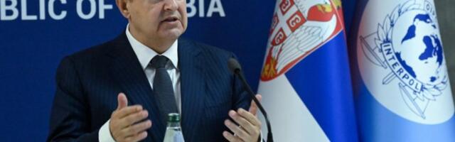 OGLASIO SE DAČIĆ SA APELOM VOZAČIMA: Ovo su 6 pravila koja spasavaju živote!