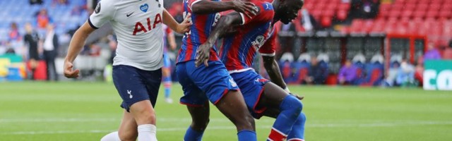 Totenhem čuva prvo mesto na Selhurst parku