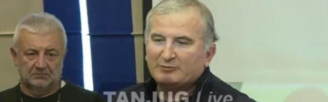 UVUKLI SU GA U ZAMKU, HOCE DA GA PONIZE, BACE NA KOLENA, rekao je Srđan Đoković, i ocenio da se Skot previše zaigrao!