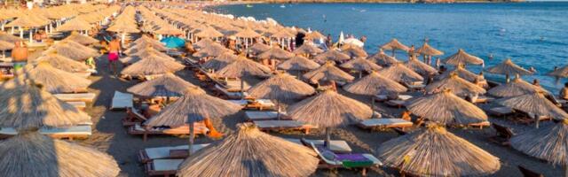 Cene ležaljki u CG razbesnele turiste: "Dobrodošli u ludilo" (FOTO)