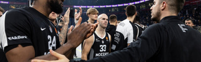 Tenzije u Areni: Navijači zvižducima pozdravili košarkaše - Tajrik zakuvao (VIDEO)