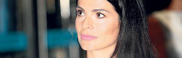 OD OBAVEZA NEMA KAD DA JEDE: Voditeljka (50) u kolima ručala pršutu i jogurt: Svako jutro ustaje u 6.30, ovo je njena rutina