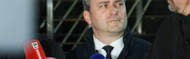 "CILJ IM NISAM JA, CILJ IM JE VUČIĆ" Selaković nakon saslušanja u TOK: "Tužilaštvo je blokaderska udružena banda kojoj su ruke do ramena krvave"