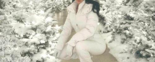 "Kuća joj je udobna kao mrtvačnica" Kim Kardašijan uložila 10.000 $ u novogodišnju dekoraciju, ali uzalud: "Izgleda kao skladište"