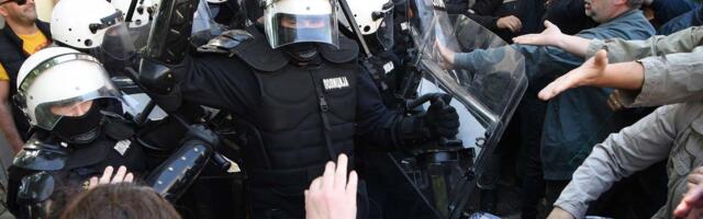 Da se nije desilo, trebalo je to izmisliti: Naprednjaci podržali rezoluciju protiv govora mržnje i napada na političare