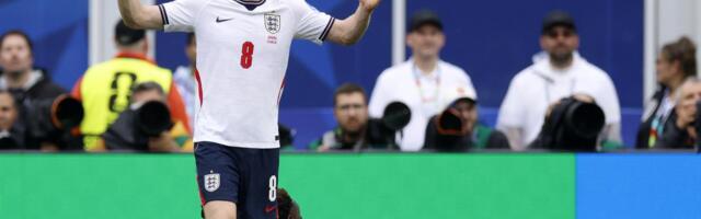 Šta to radiš, čoveče?! Engleska zvezda od 135.000.000 evra na stubu srama, selektor Tuhel se hvatao za glavu zbog njegove igre!