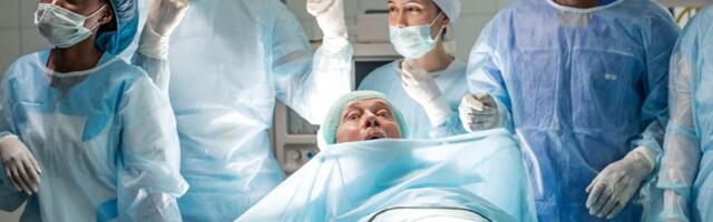 Mislili čovek uspavan na operaciji, on pipka doktorku (VIDEO)