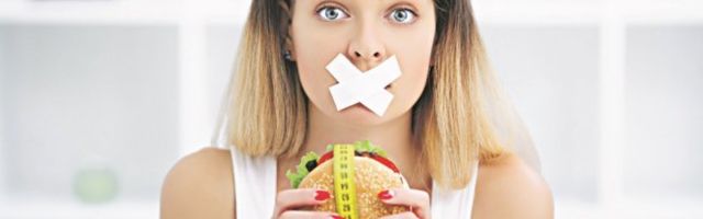 NESVESNO OVO RADITE, A NE BI TREBALO! Sigurni trikovi ZA MRŠAVLJENJE - ne tiču se hrane, tiču se vaših NAVIKA!