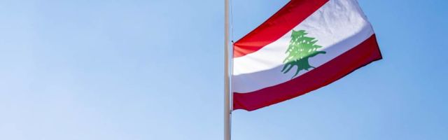 Simboli Beograda u bojama zastave Libana u znak podrške Bejrutu