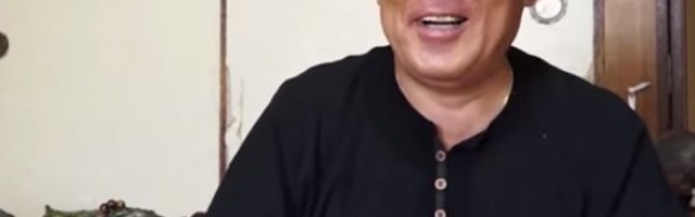 (VIDEO) Psi i mačke su za slabiće: Ovaj čovek je pokazao ŠTA je pravi kućni LJUBIMAC