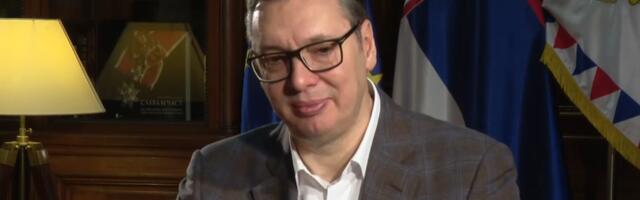 UŽIVO "SRBIJA ĆE DA IMA DOVOLJNO NAFTE, BENZINA, DIZELA, KEROZINA, SVEGA DOVOLJNO" Vučić: Država ne počinje i ne završava sa mnom, moram da postupam odgovorno