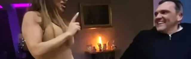 KUĆNI SNIMAK MINE KOSTIĆ I KASPERA PROCURIO IZ TELEFONA: Pevačica odigrala STRIPTIZ, pa se prepustila strastima! (FOTO)