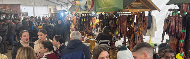Carstvo pršute, kobasice i slanine u Mačkatu (VIDEO)