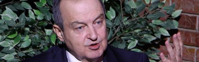 Prvo oglašavanje Dačića sa kućnog lečenja: Objavio i staru fotografiju (FOTO)