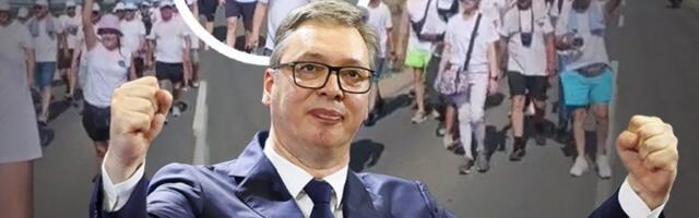 "SRBIJA POBEĐUJE, ŽIVELA SRBIJA!" Sremskoj Mitrovici se pridružili i Rumljani i zaputili se ka Staroj Pazovi (VIDEO)