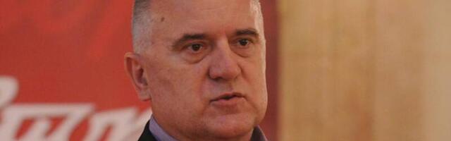 Poruka ministru Dmitroviću kome smeta što mladi kupuju stanove umesto da rađaju male Srpčiće