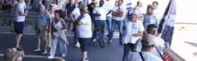 Aktivisti i građani blokirali auto-put