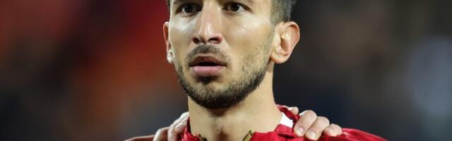 Grujić postaje slobodan igrač, hoće li Zvezda da ga ubedi da umesto Atine odabere Beograd?