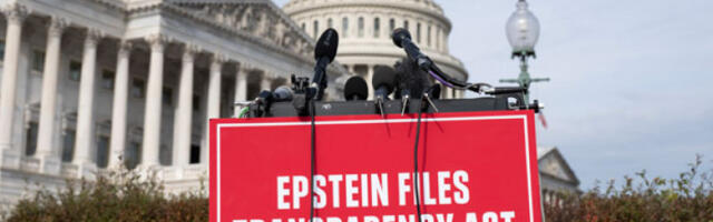 Жртве огорчене: Министарство правде касни са објавом Епстинових фајлова