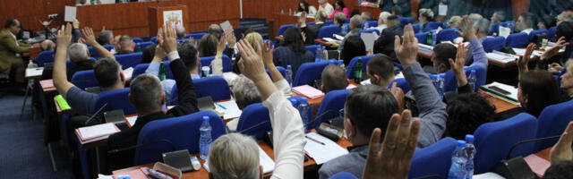 Priča o GFK Dubočica: Kako je udruženje građana prenelo osnivačka prava na grad i ko će da vraća pozamicu Milenijum timu od milion evra