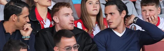 Zvezda Premijer lige na Marakani: Gledao derbi Zvezde i Partizana u društvu Mihinog sina