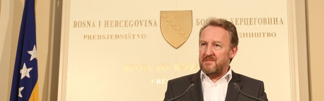 Dž. Galijašević: Bakir uzalud preti ratom