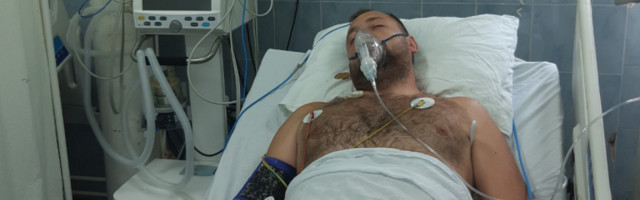 STANJE RANJENOG SREĆKA SOFRONIJEVIĆA IZ ZVEČANA I DALJE TEŠKO! Noćas dobio temperaturu, lekari mu se BORE ZA ŽIVOT!