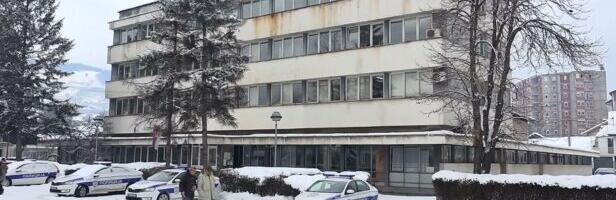 Muškarca priveli, on napao policajca i slomio mu zube: Drama u stanici u Novom Pazaru