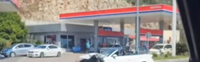 PRVI SNIMAK JEZIVE NESREĆE KOD BUDVE Povređena 4 srpska državljana, evo u kakvom su stanju (VIDEO)