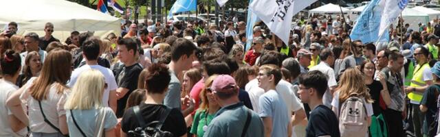 "Buna park" od 15 h ispred Pravnog, kasnije "Cirkus mora da ode" ispred RIK-a