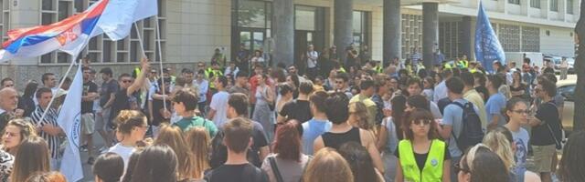 Zborovi najavili "vidovdanski marš" od Ušća do Slavije